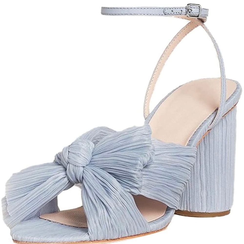 Brand NEW, Never worn, Smoke free home